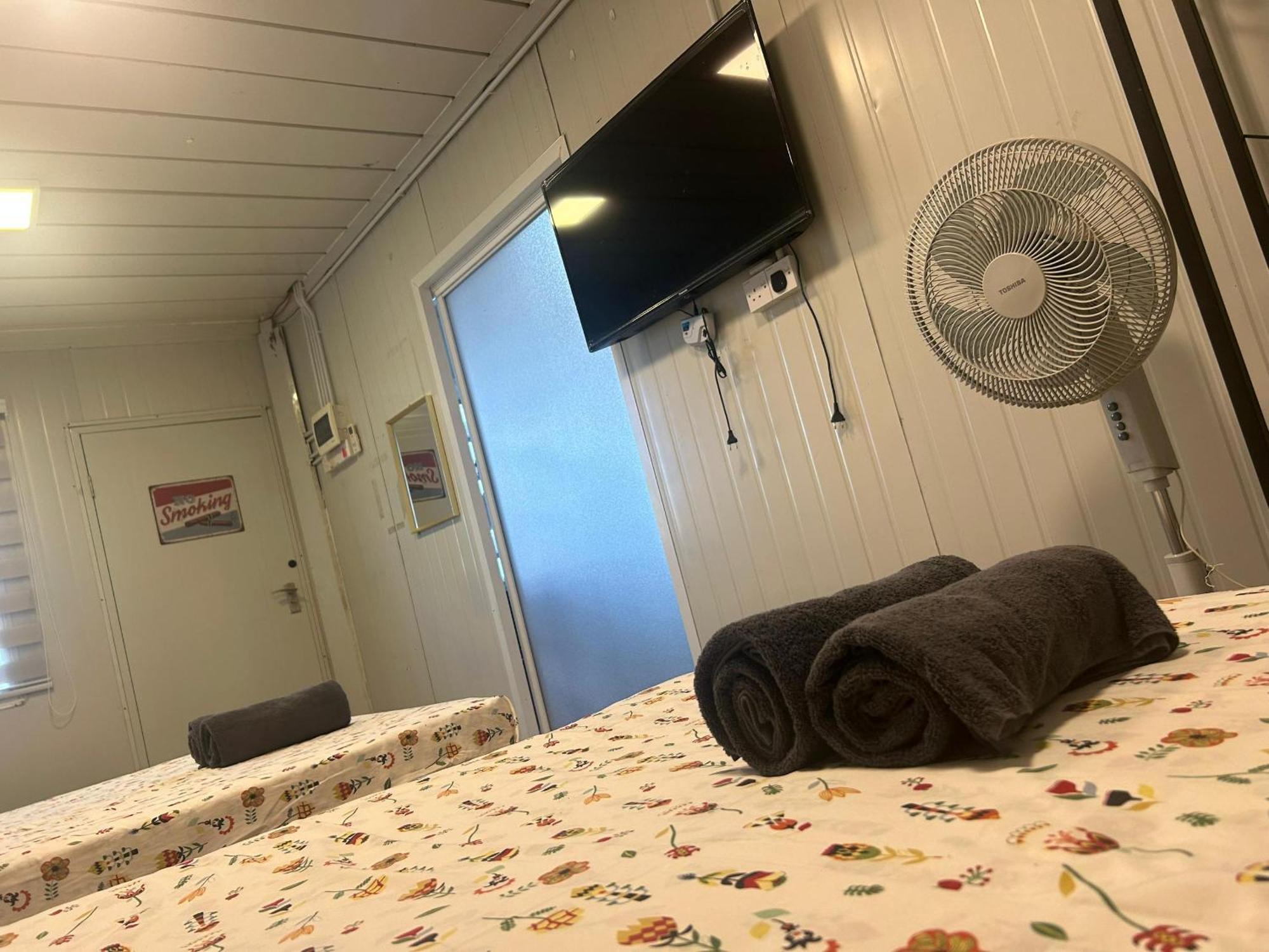 קוצ'ינג Merdeka Guest House 2 מראה חיצוני תמונה