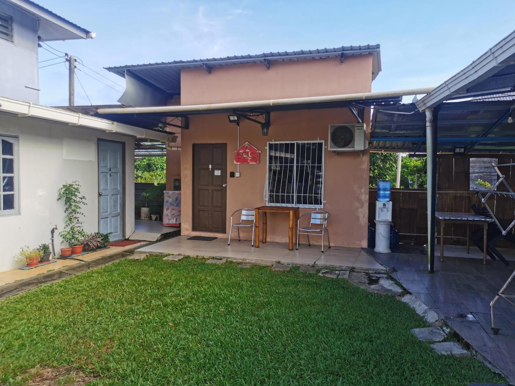 קוצ'ינג Merdeka Guest House 2 מראה חיצוני תמונה