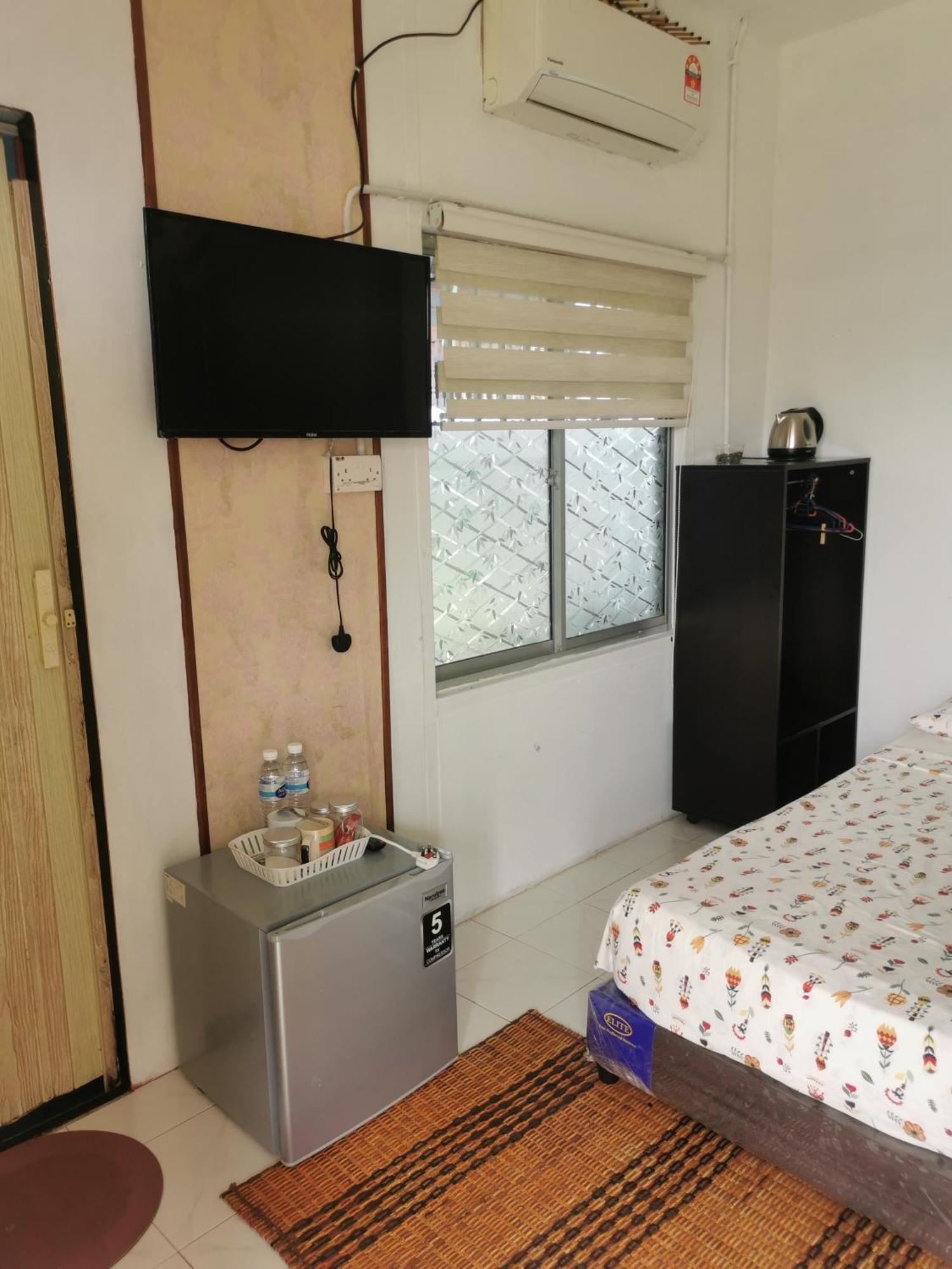 קוצ'ינג Merdeka Guest House 2 מראה חיצוני תמונה